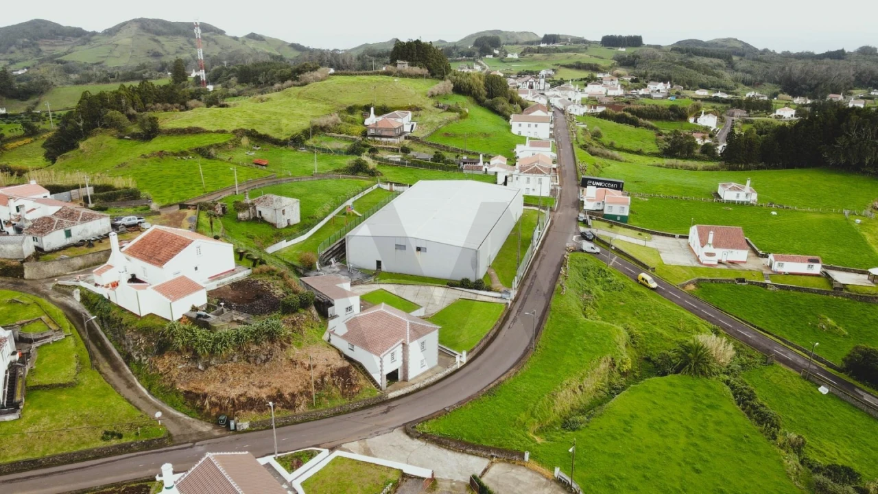 Moradia T2 para Venda em Santo Espirito Foto 25