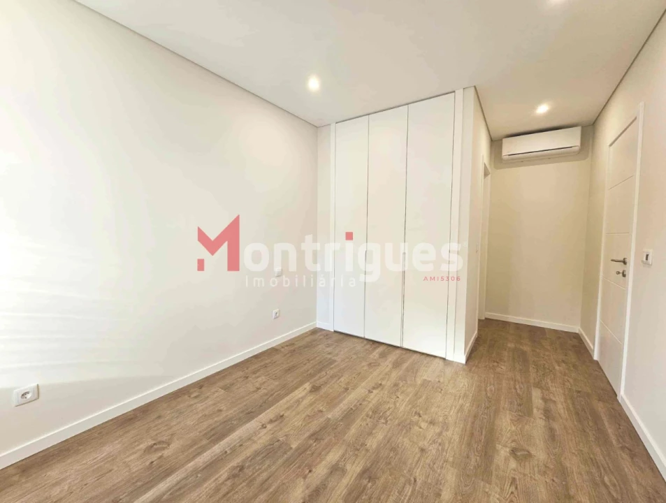 Apartamento T3 para Venda em Montijo e Afonsoeiro Foto 8