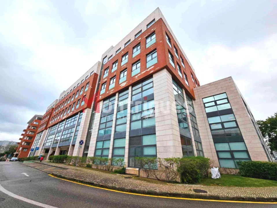 Escritório para Arrendamento em Parque das Nações Foto 2