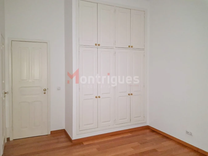 Apartamento T4 para Arrendamento em Avenidas Novas Foto 17