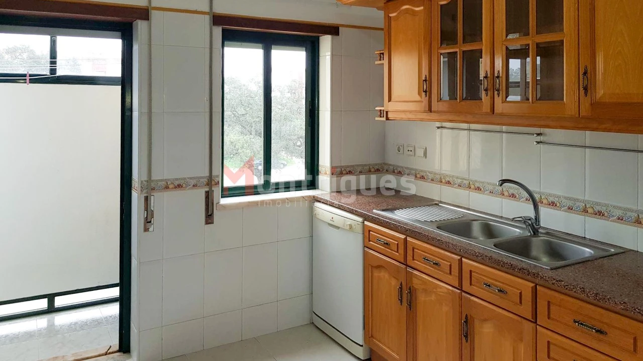 Apartamento T3 para Arrendamento em Alhos Vedros Foto 5