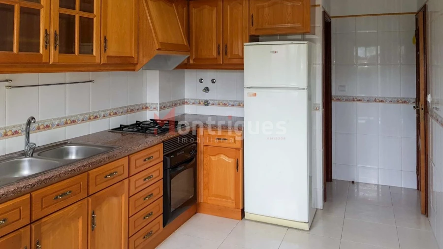 Apartamento T3 para Arrendamento em Alhos Vedros Foto 6