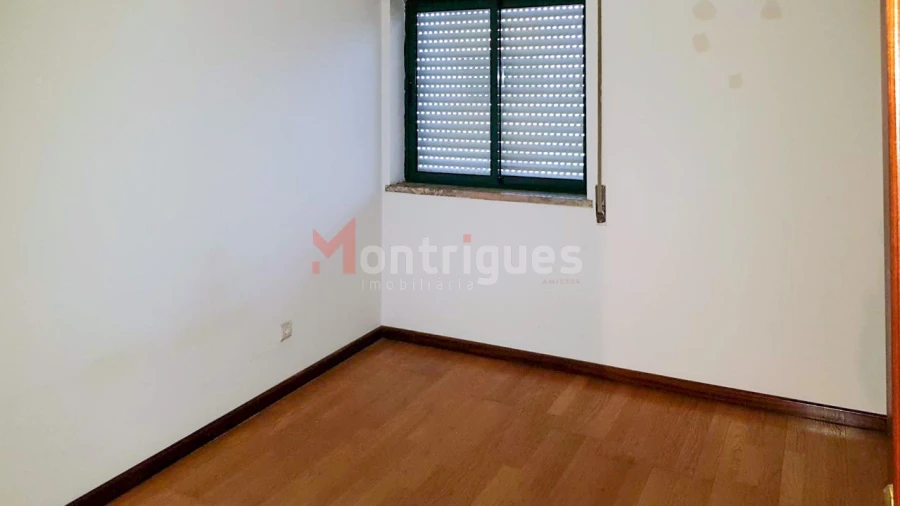 Apartamento T3 para Arrendamento em Alhos Vedros Foto 9