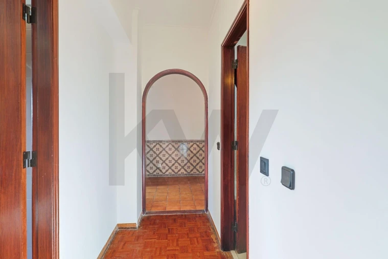 Apartamento T2 para Arrendamento em Póvoa de Santo Adrião e Olival Basto Foto 5