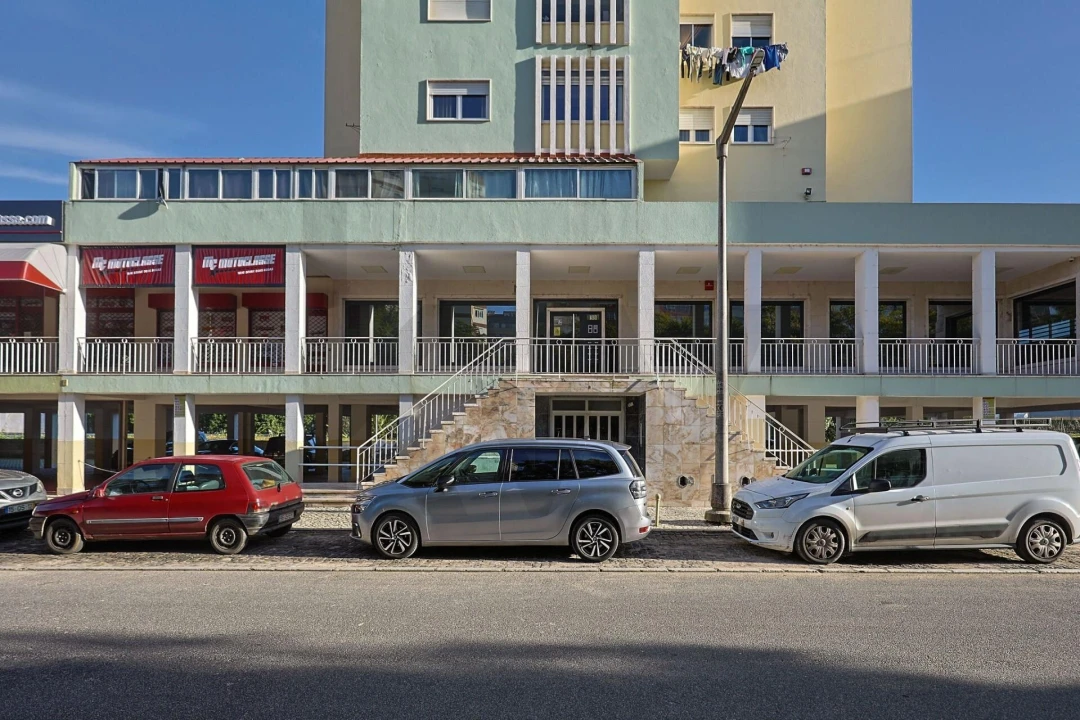 Apartamento T2 para Arrendamento em Póvoa de Santo Adrião e Olival Basto Foto 19