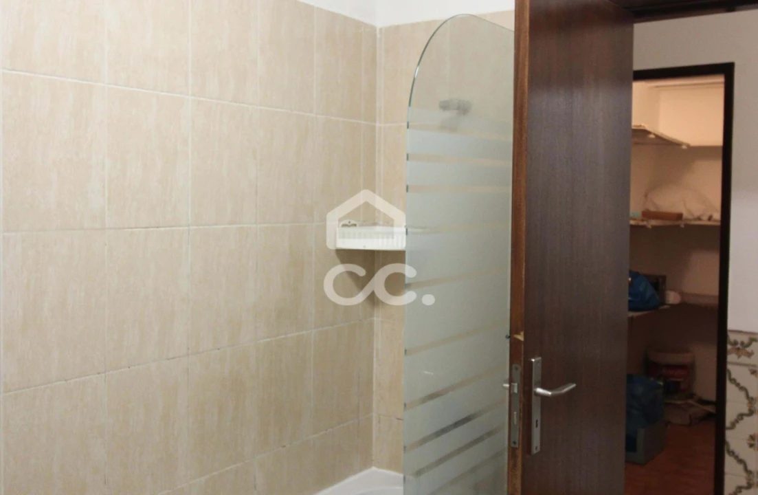 Apartamento T3 para Arrendamento em Amora Foto 13