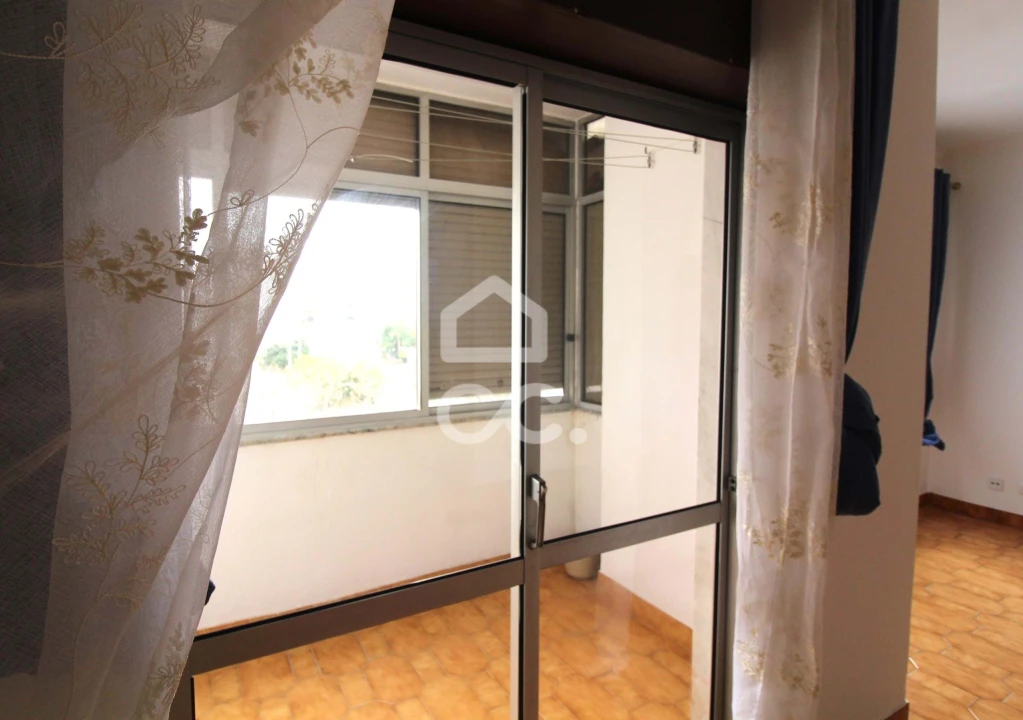 Apartamento T3 para Arrendamento em Amora Foto 9