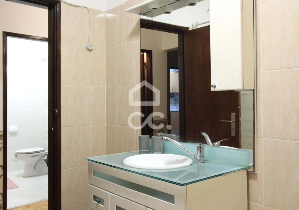 Apartamento T3 para Arrendamento em Amora Foto 11