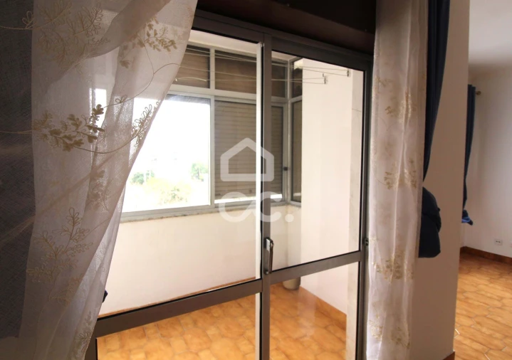 Apartamento T3 para Arrendamento em Amora Foto 9