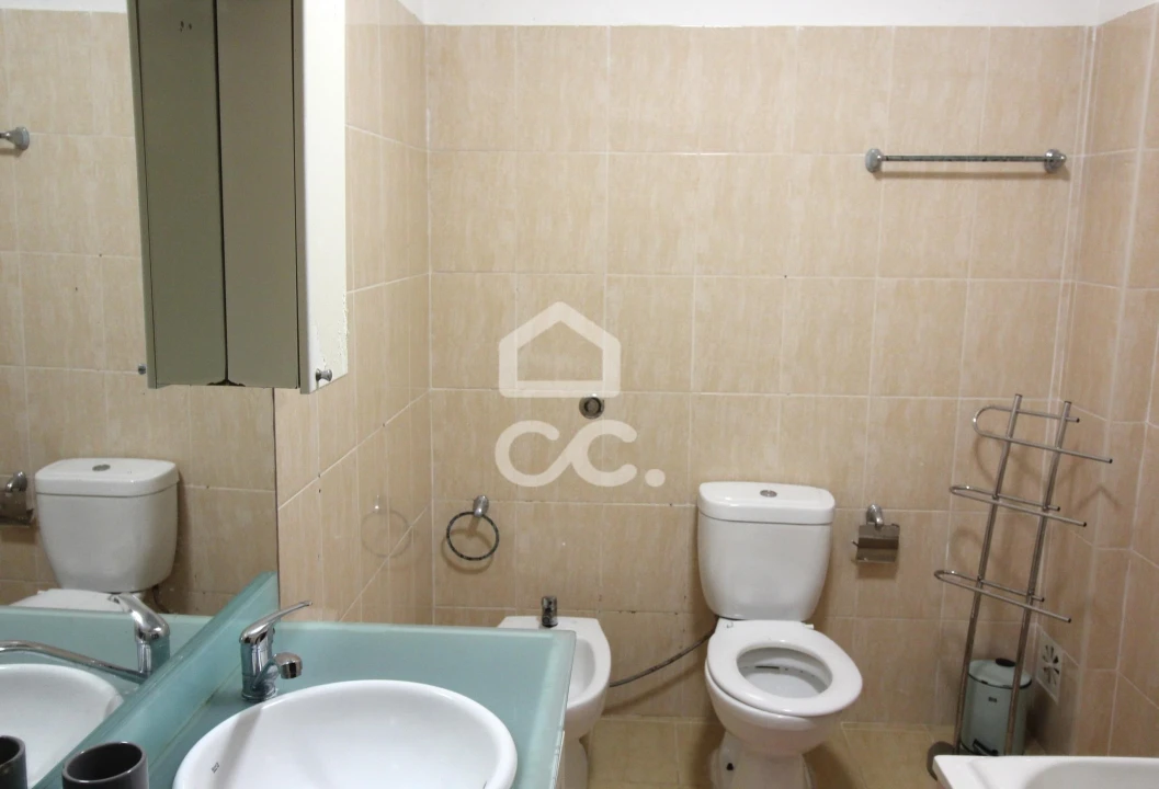 Apartamento T3 para Arrendamento em Amora Foto 12