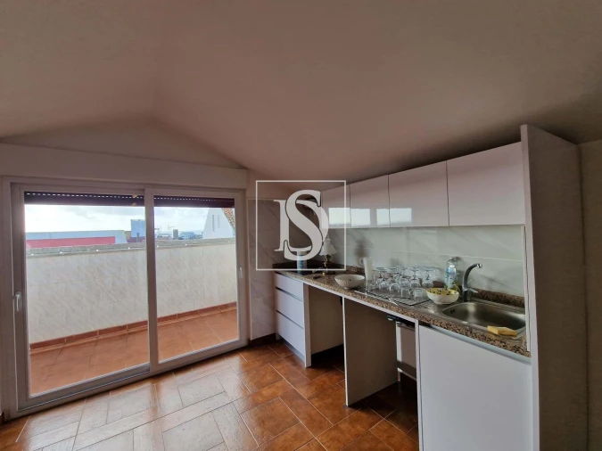 Apartamento T2 para Arrendamento em Buarcos Foto 6