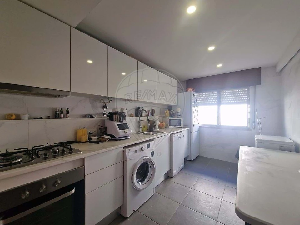 Apartamento T2 para Venda em Oeiras e São Julião da Barra, Paço de Arcos e Caxias Foto 4