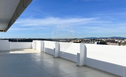 Apartamento T4 para Venda em Algés, Linda-A-Velha e Cruz Quebrada-Dafundo
