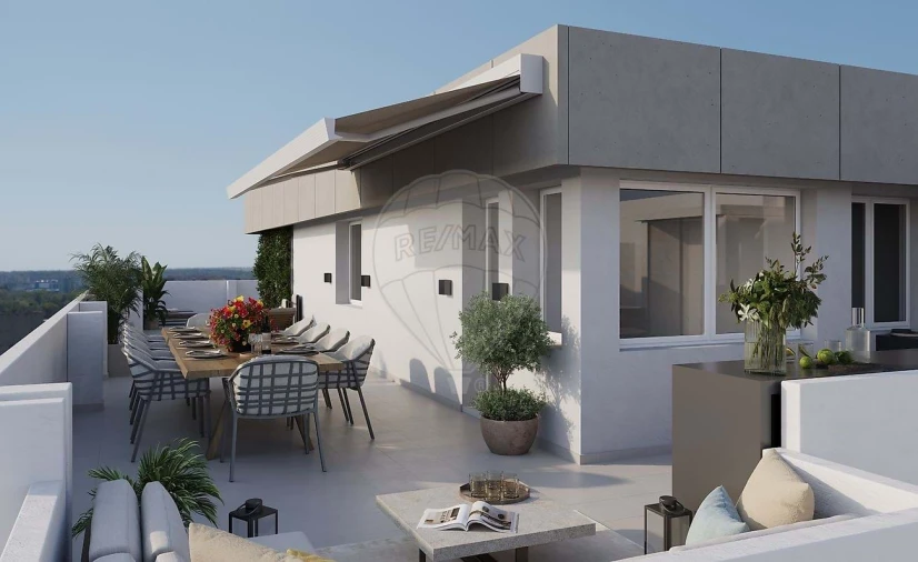 Apartamento T4 para Venda em Algés, Linda-A-Velha e Cruz Quebrada-Dafundo Foto 1