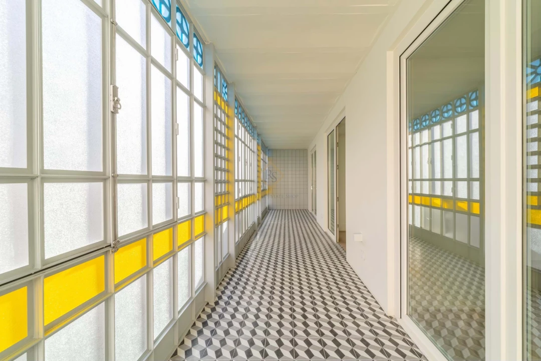 Apartamento T2 para Venda em Santo António Foto 8