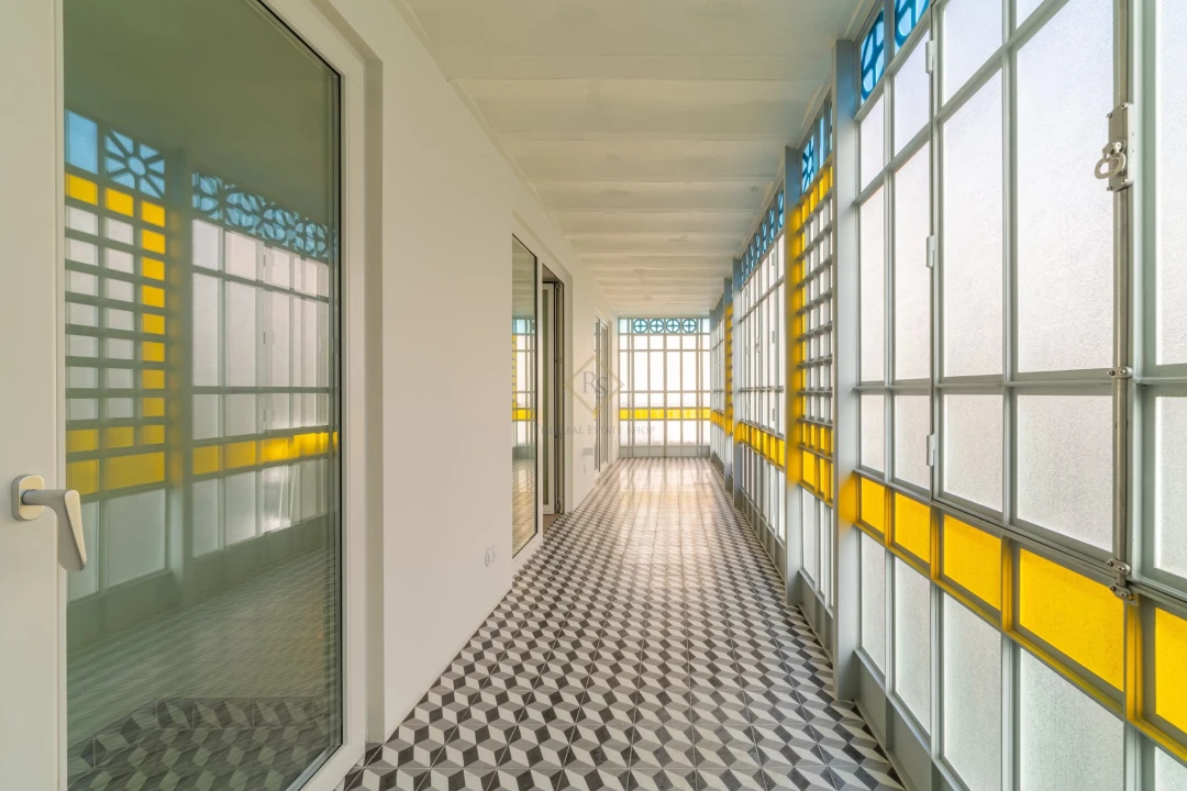 Apartamento T2 para Venda em Santo António Foto 6