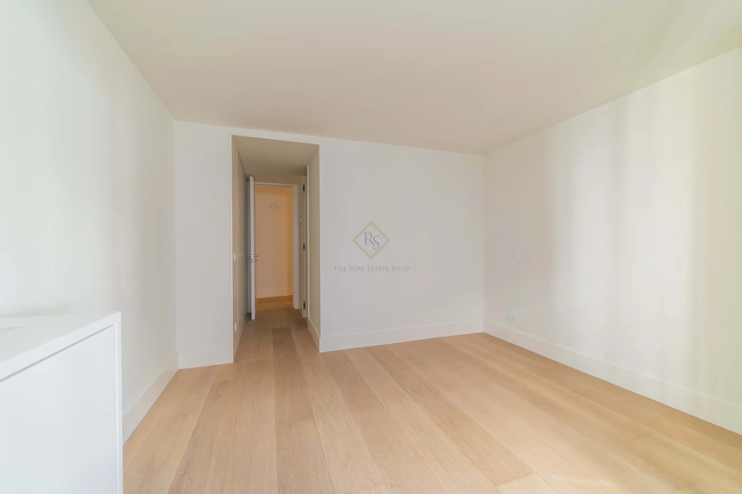 Apartamento T2 para Venda em Santo António Foto 17