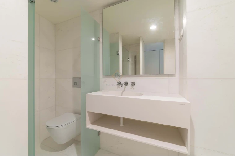 Apartamento T2 para Venda em Santo António Foto 15