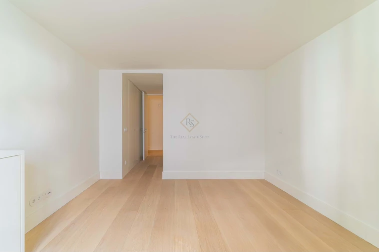 Apartamento T2 para Venda em Santo António Foto 18