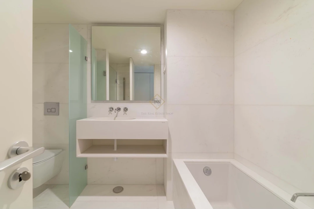 Apartamento T2 para Venda em Santo António Foto 14