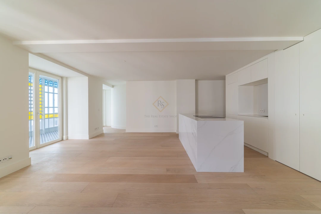 Apartamento T2 para Venda em Santo António Foto 5