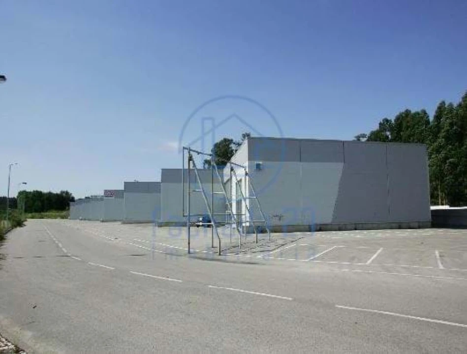 Armazém para Venda em Barro Foto 1