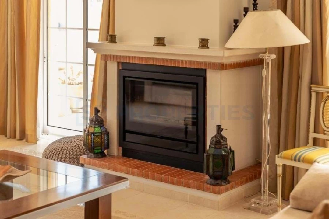 Moradia T4 para Venda em Almancil Foto 22