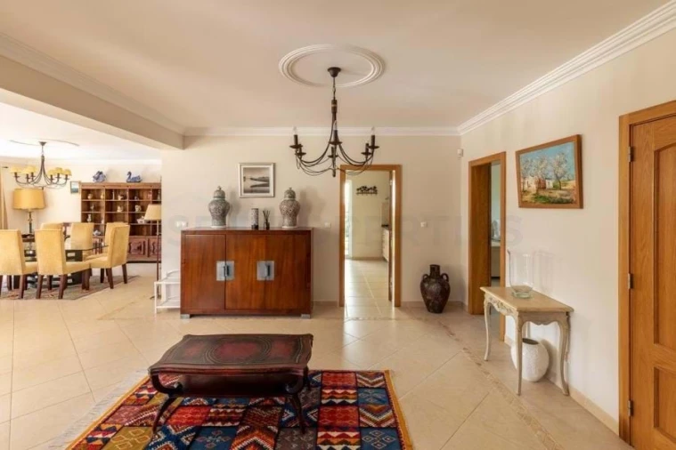 Moradia T4 para Venda em Almancil Foto 31