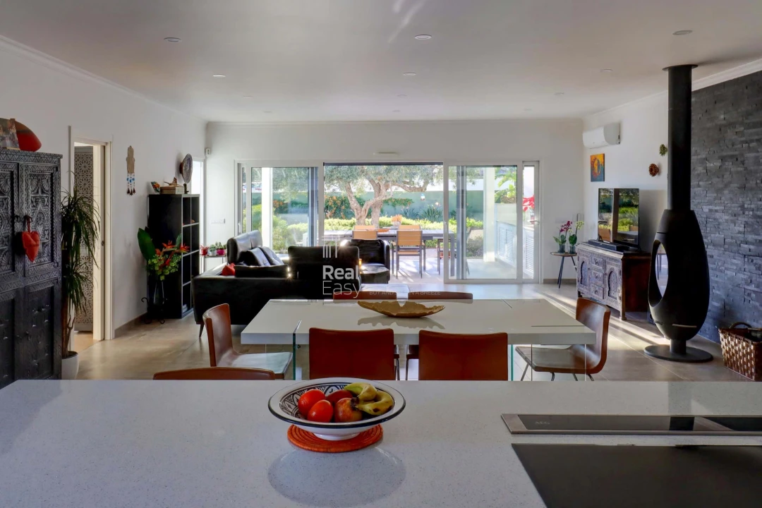 Moradia T3 para Venda em Vila Nova de Cacela Foto 7