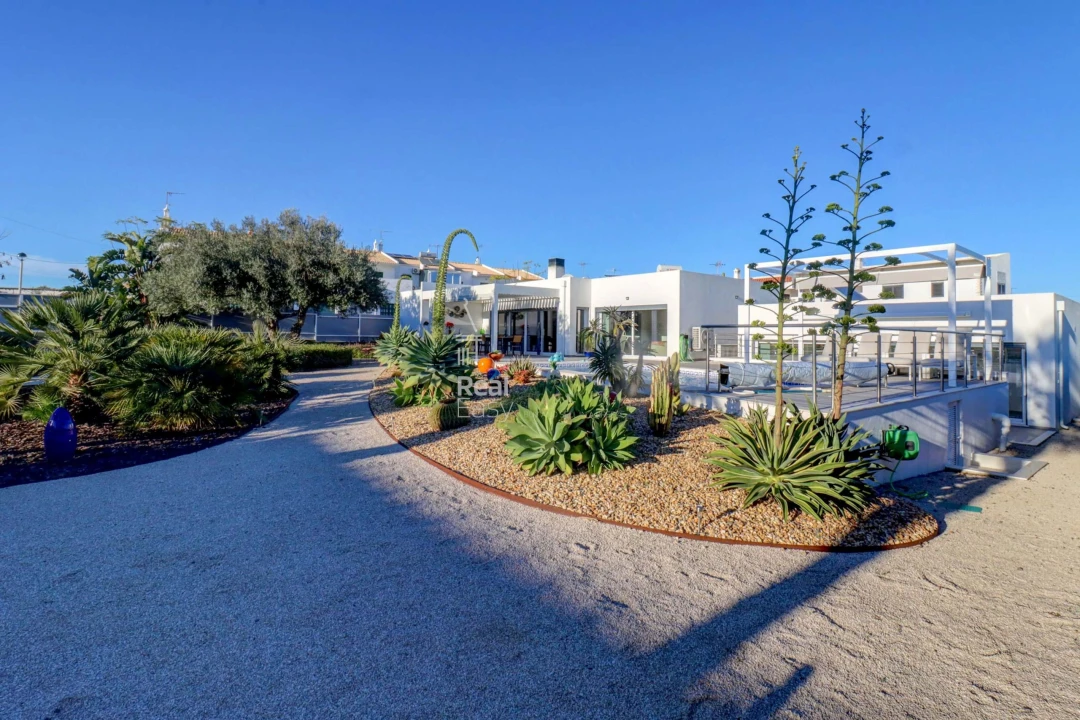 Moradia T3 para Venda em Vila Nova de Cacela Foto 3