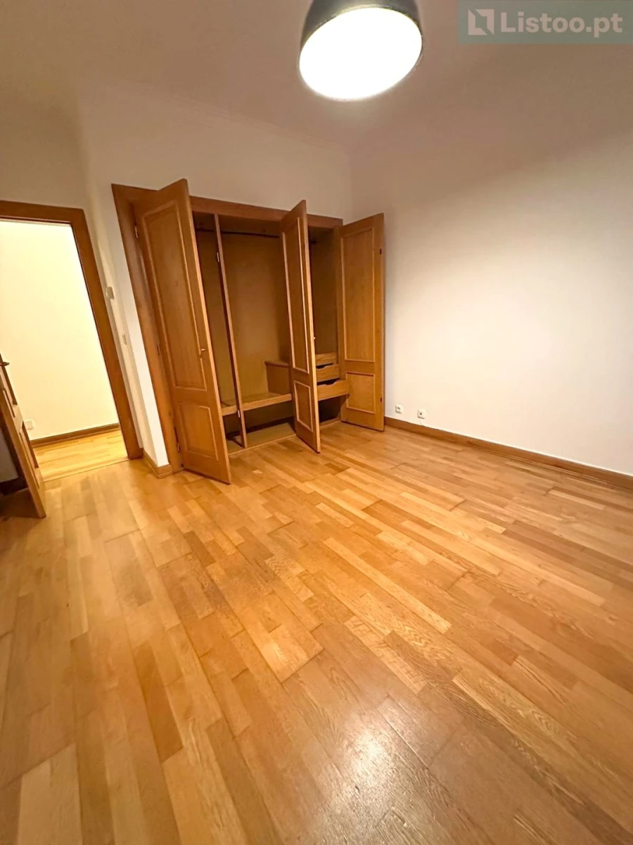 Apartamento T3 para Venda em Alcabideche Foto 19
