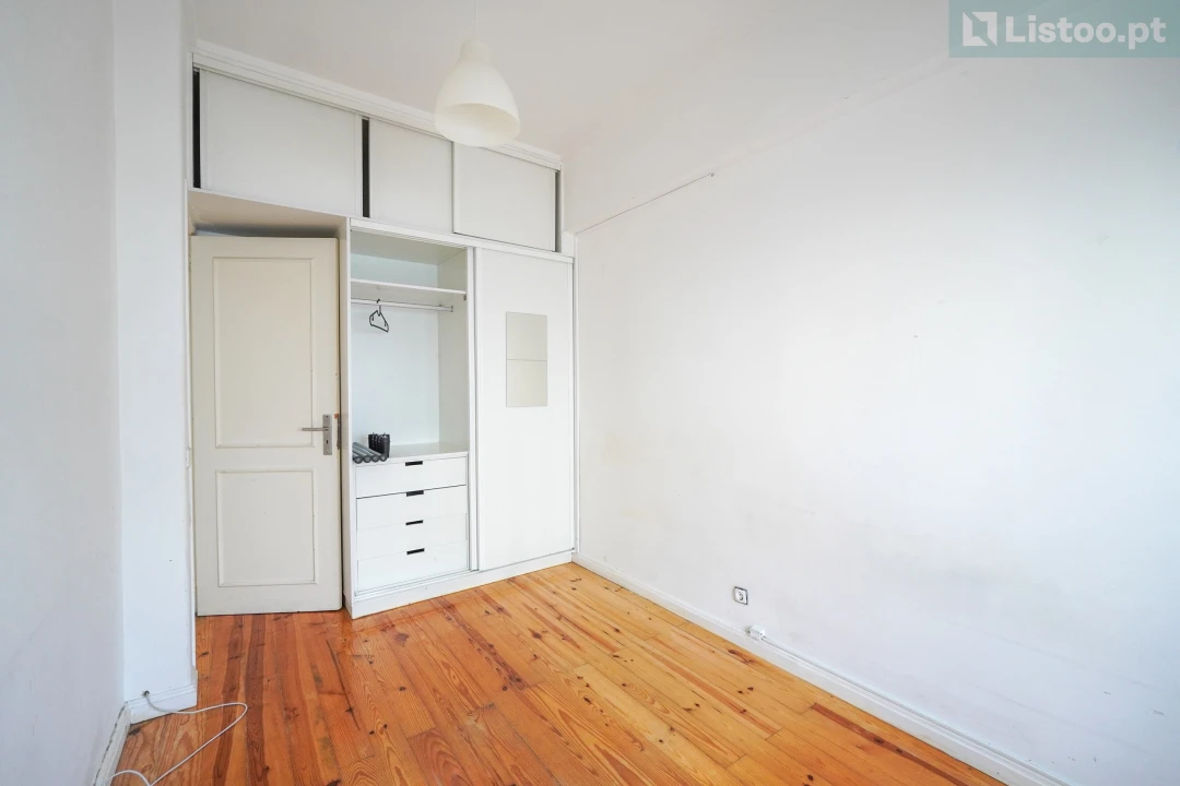 Apartamento T4 para Venda em Lumiar Foto 9