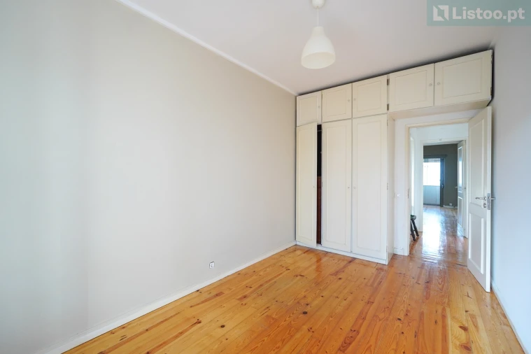 Apartamento T4 para Venda em Lumiar Foto 14