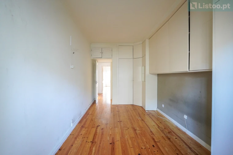 Apartamento T4 para Venda em Lumiar Foto 6