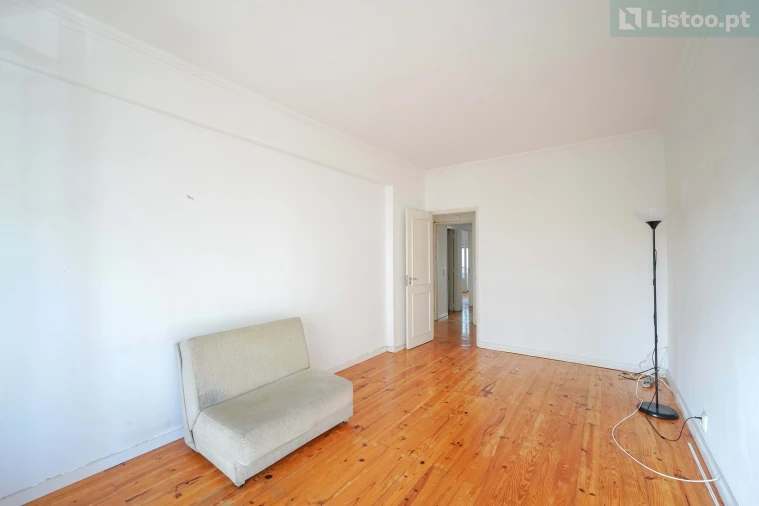 Apartamento T4 para Venda em Lumiar Foto 4