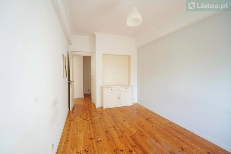 Apartamento T4 para Venda em Lumiar Foto 12