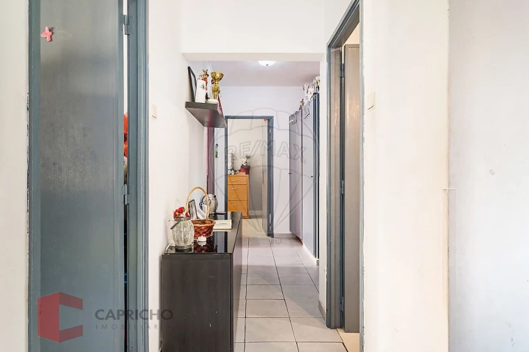 Apartamento T3 para Venda em Santo António dos Cavaleiros e Frielas Foto 5