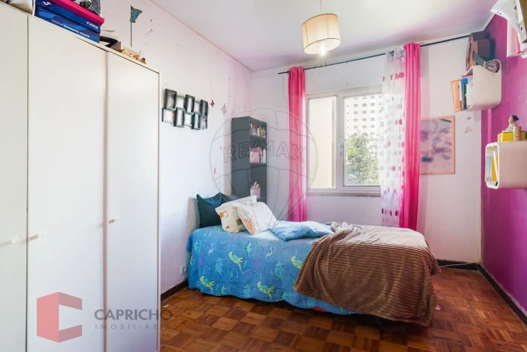 Apartamento T3 para Venda em Santo António dos Cavaleiros e Frielas Foto 7