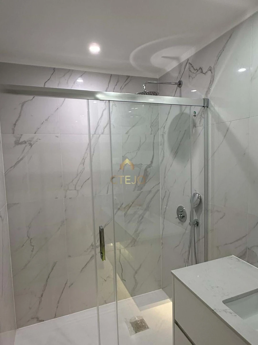 Apartamento T2 para Venda em Odivelas Foto 10