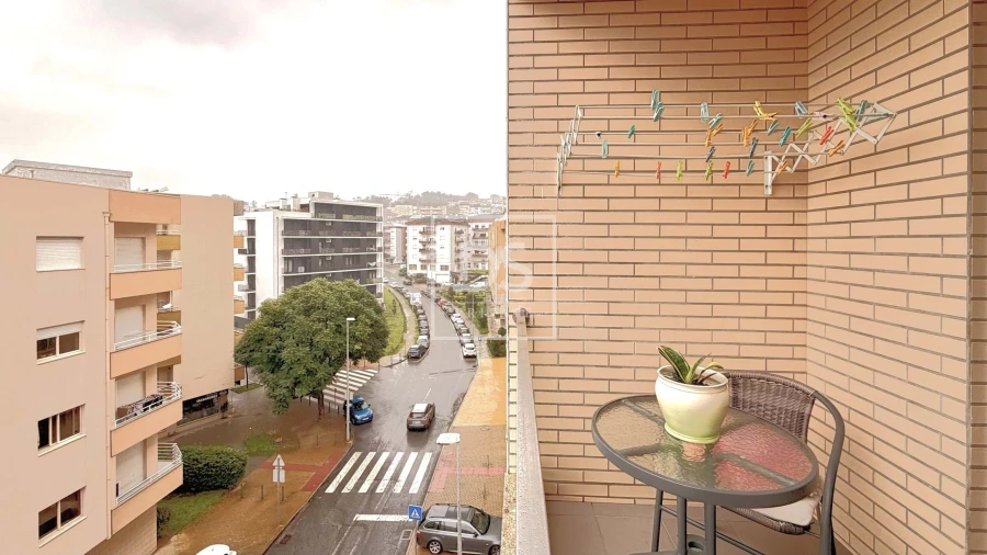 Apartamento T3 para Venda em Real, Dume e Semelhe