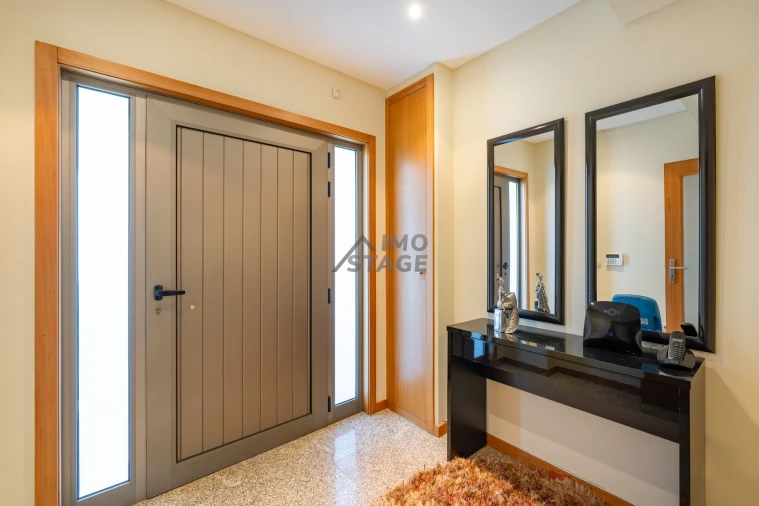 Moradia T3 para Venda em Grijo Foto 4