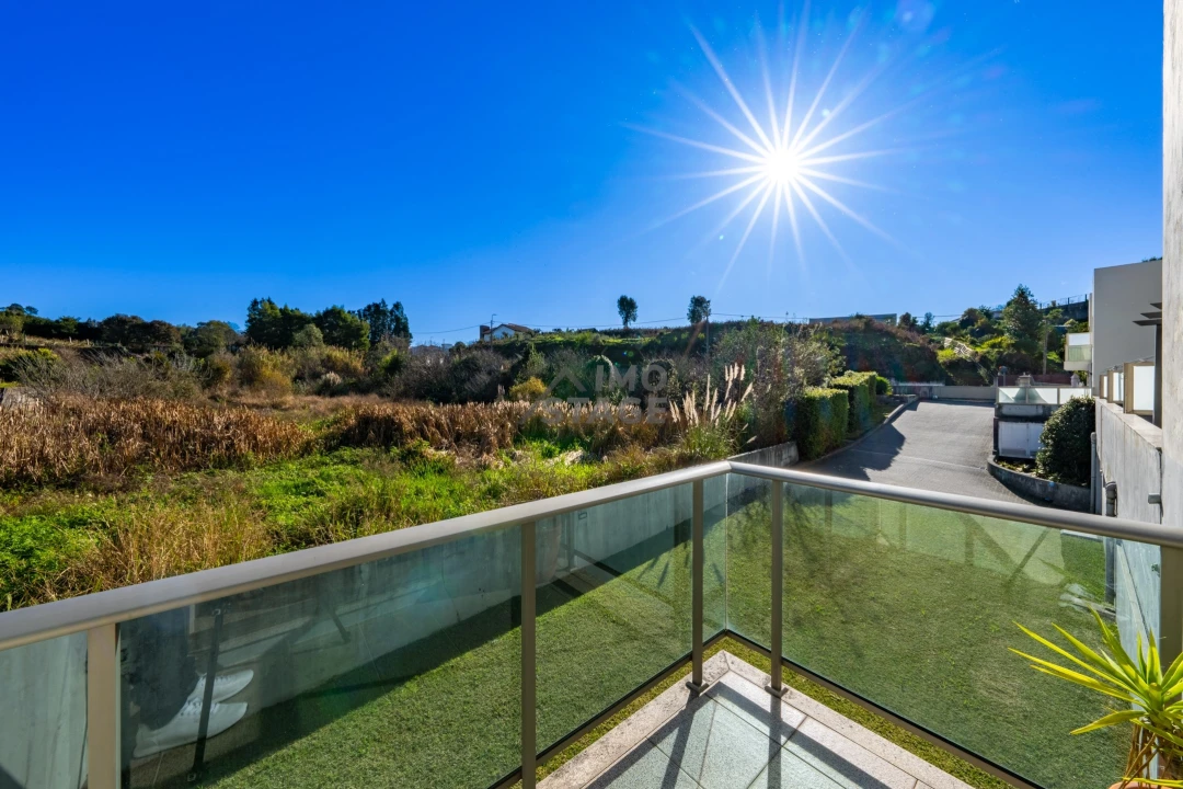 Moradia T3 para Venda em Grijo Foto 10