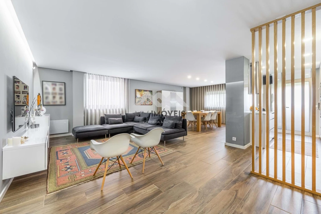 Apartamento T3 para Venda em Cidade da Maia Foto 2