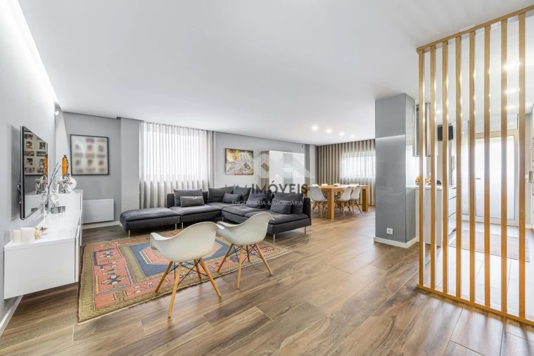 Apartamento T3 para Venda em Cidade da Maia Foto 2