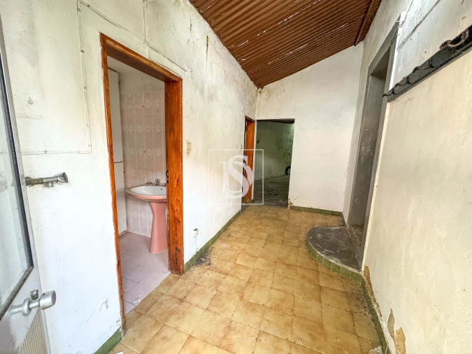 Moradia T2 para Venda em Almoster Foto 9