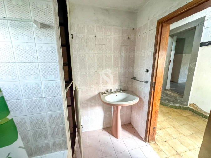 Moradia T2 para Venda em Almoster Foto 8