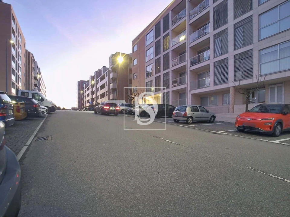 Apartamento T1 para Venda em Ermesinde Foto 2