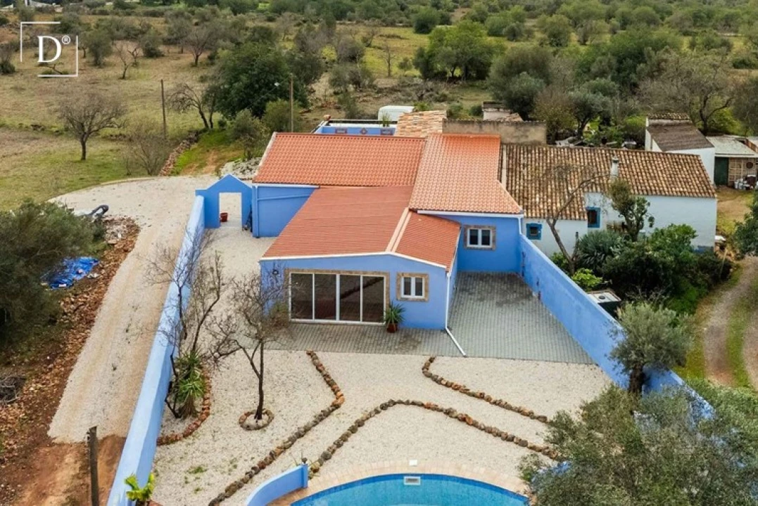 Moradia T4 para Venda em São Silvestre Foto 24