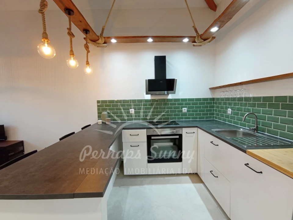 Moradia T1 para Arrendamento em Santa Maria do Castelo e Santiago e Santa Susana Foto 6