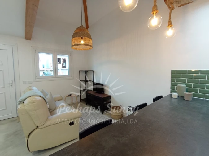 Moradia T1 para Arrendamento em Santa Maria do Castelo e Santiago e Santa Susana Foto 4